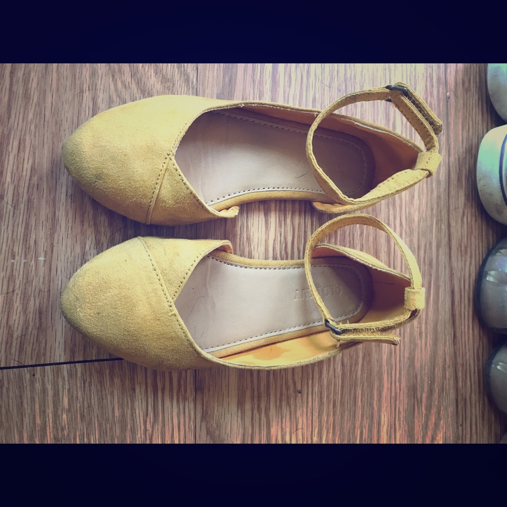Old Navy flats
